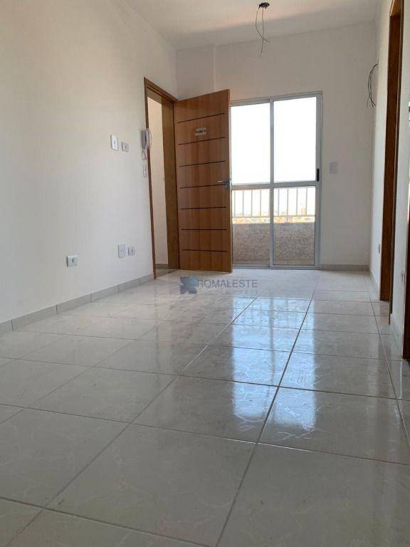 Apartamento à venda com 2 quartos, 36m² - Foto 2