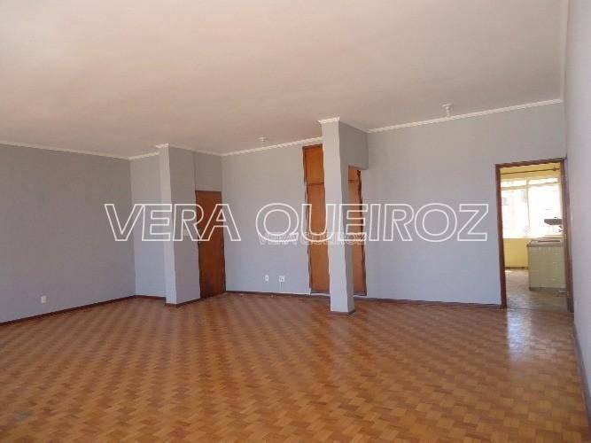 Apartamento à venda com 3 quartos, 181m² - Foto 3