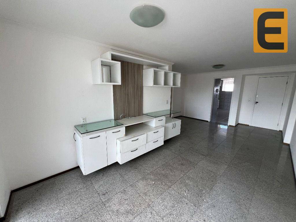 Apartamento à venda com 3 quartos, 118m² - Foto 3