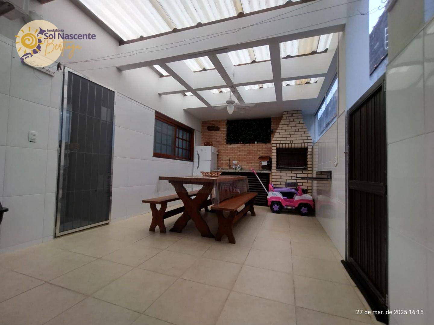 Casa de Condomínio à venda com 4 quartos, 230m² - Foto 22