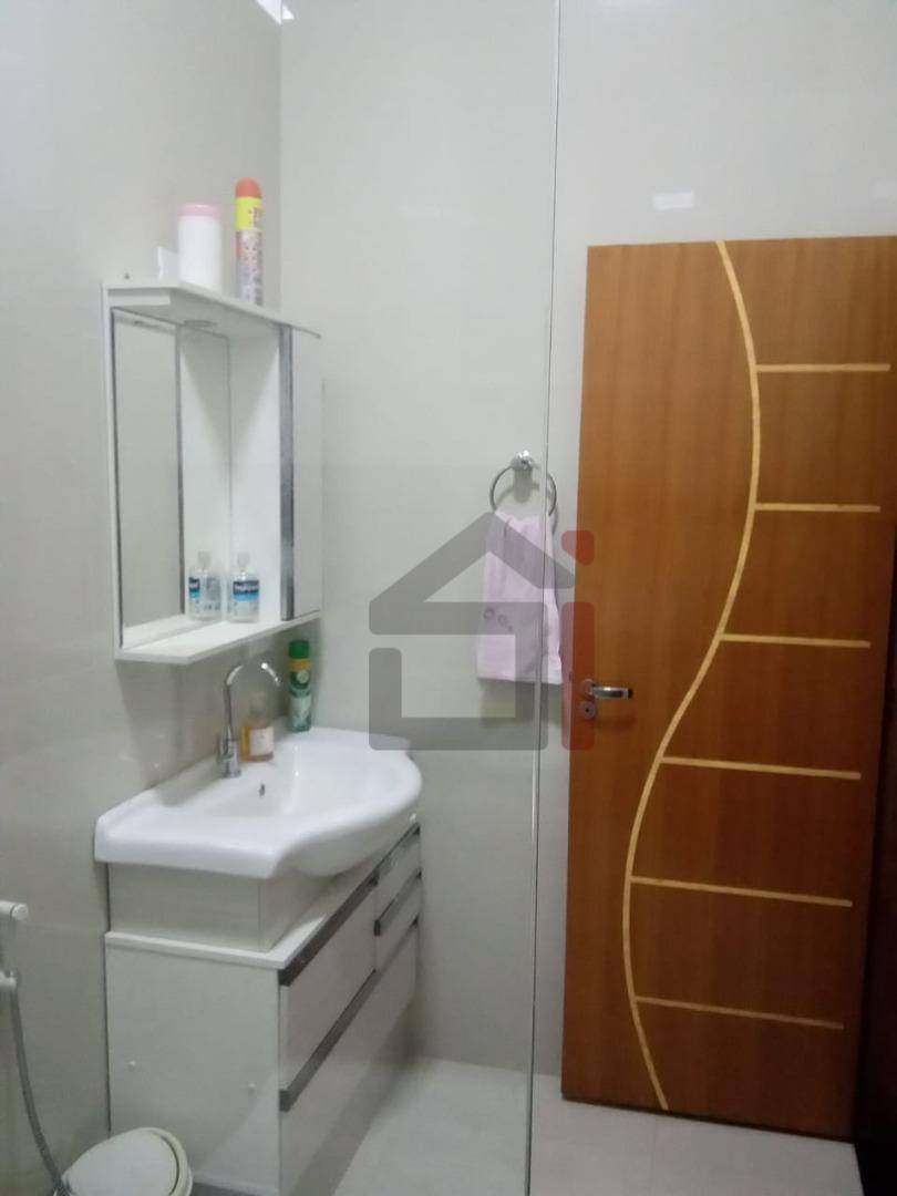 Casa à venda com 3 quartos, 300M2 - Foto 10