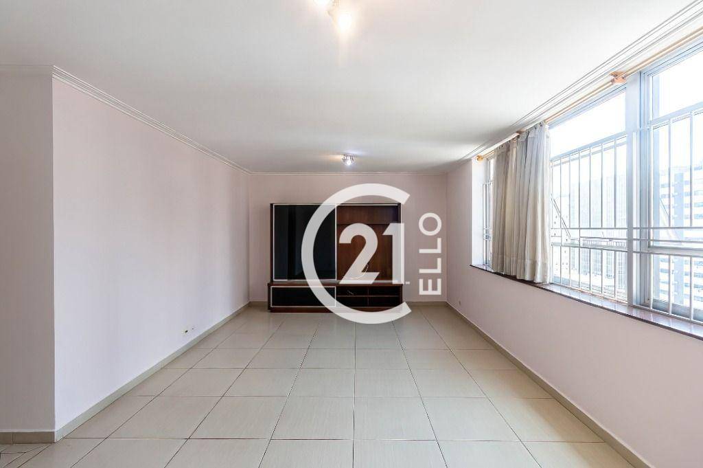 Apartamento para alugar com 2 quartos, 103m² - Foto 15