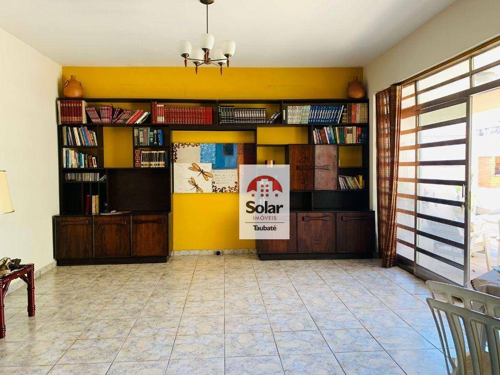 Casa à venda com 3 quartos, 260m² - Foto 2