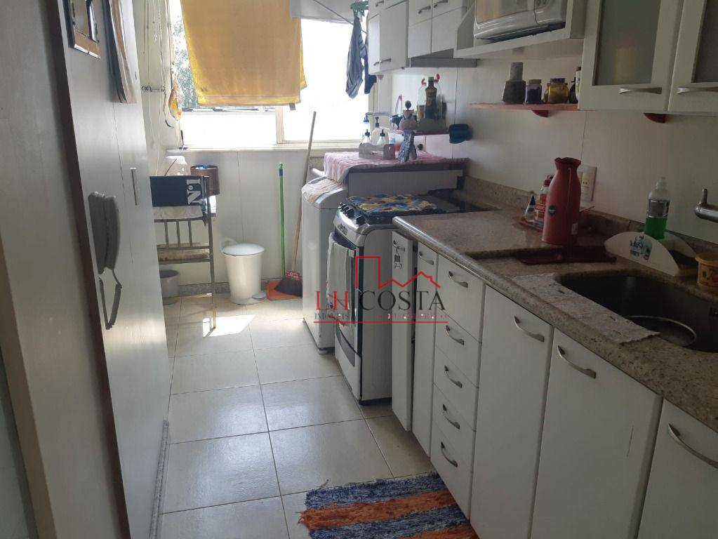 Apartamento à venda com 2 quartos, 70m² - Foto 23