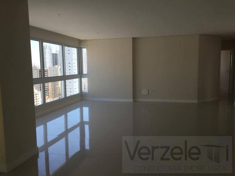 Apartamento à venda com 4 quartos, 140m² - Foto 27