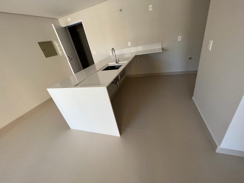 Apartamento à venda com 2 quartos, 83m² - Foto 14