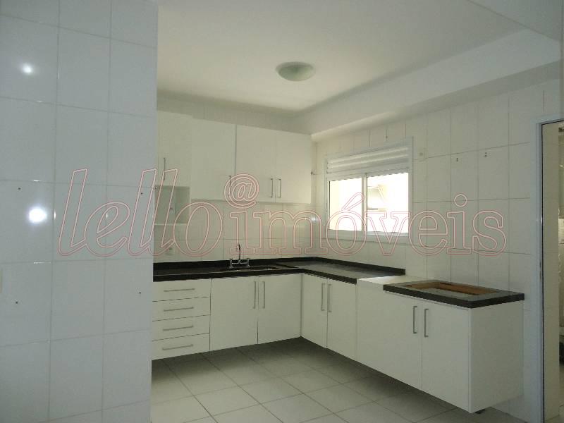 Apartamento para alugar com 3 quartos, 140m² - Foto 13