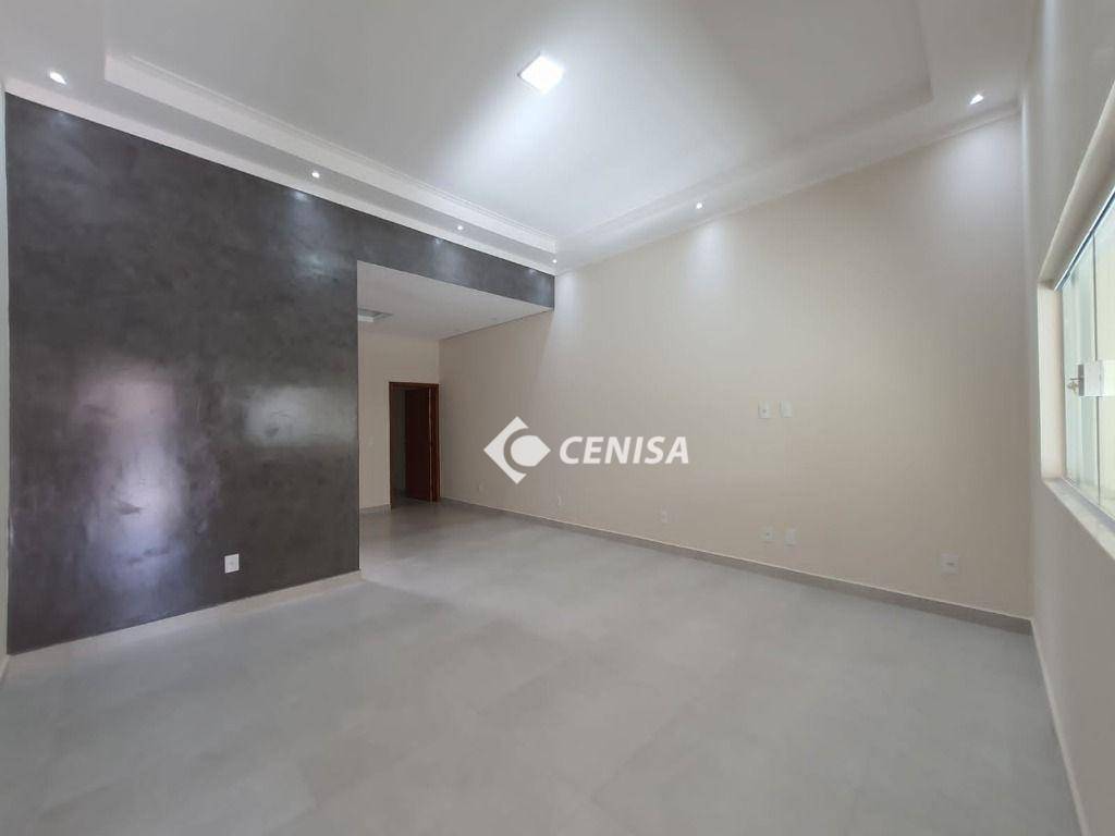 Casa à venda com 3 quartos, 115m² - Foto 2