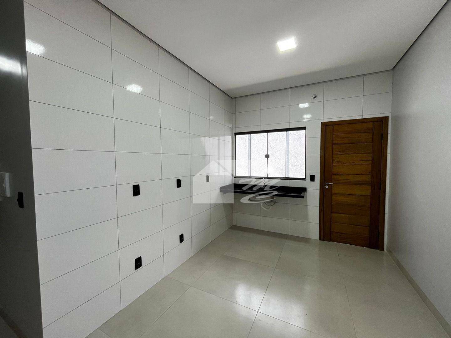 Casa à venda com 2 quartos, 80m² - Foto 5