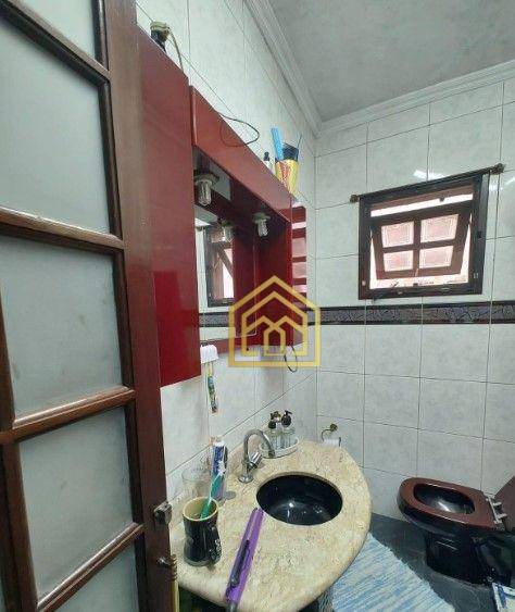 Sobrado à venda com 4 quartos, 250m² - Foto 5