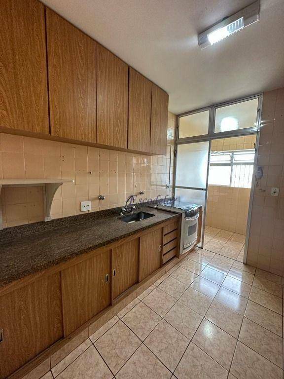 Apartamento à venda com 2 quartos, 63m² - Foto 9