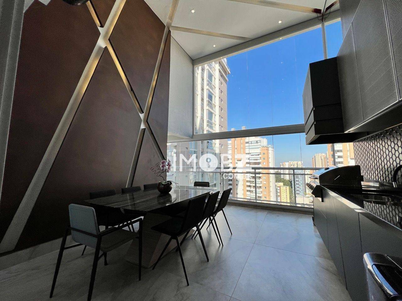 Apartamento à venda com 3 quartos, 168m² - Foto 7