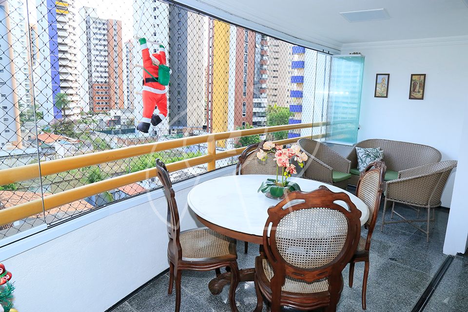 Apartamento à venda com 3 quartos, 128m² - Foto 2