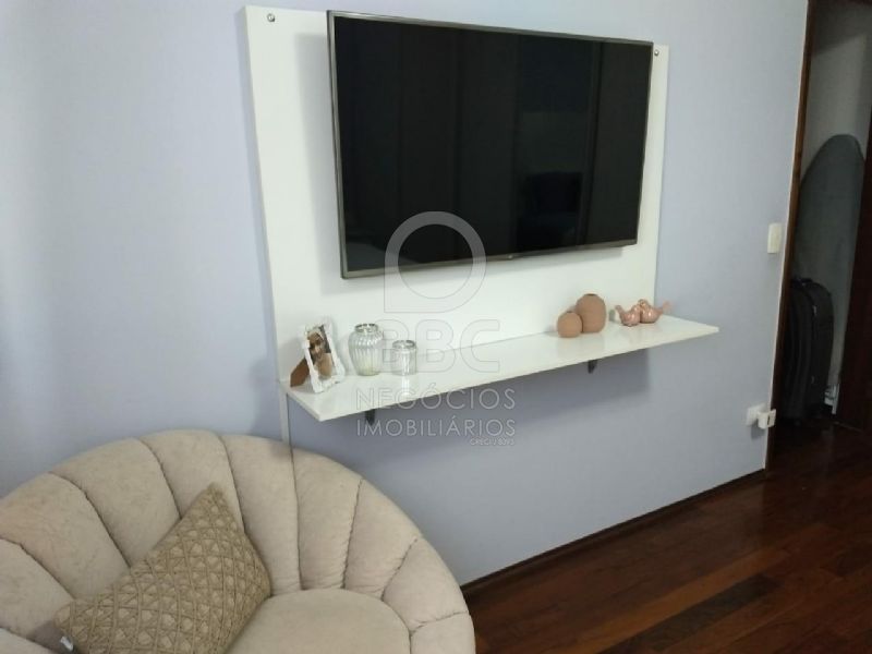 Apartamento à venda com 2 quartos, 82m² - Foto 2