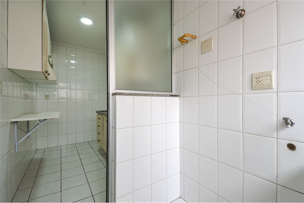 Apartamento à venda com 2 quartos, 65m² - Foto 31