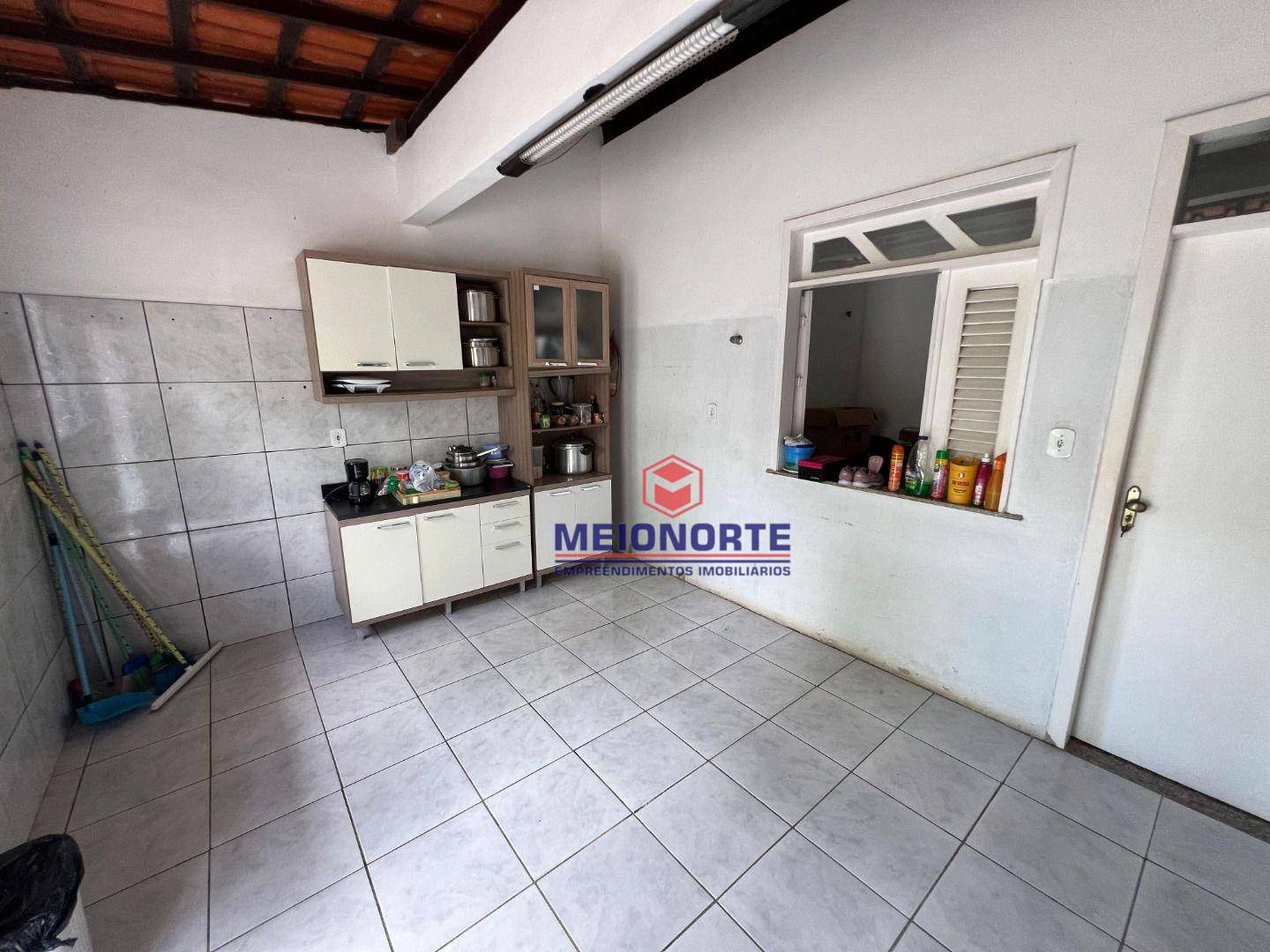 Casa à venda com 4 quartos, 500m² - Foto 8