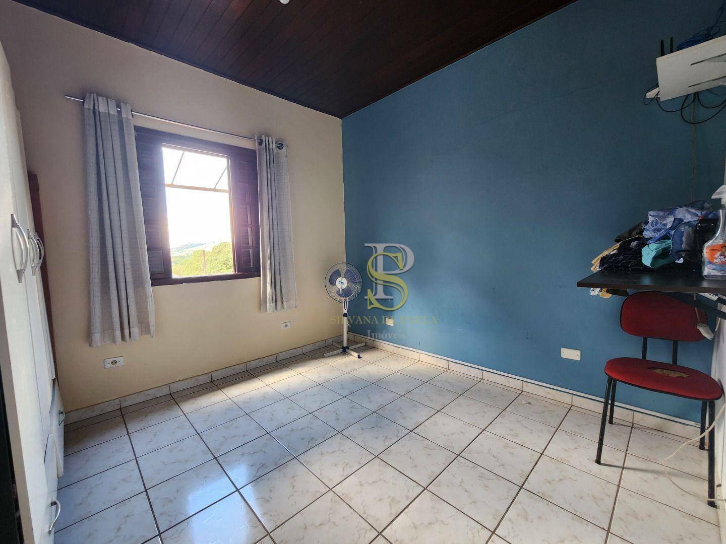 Casa de Condomínio para alugar com 3 quartos, 320m² - Foto 18