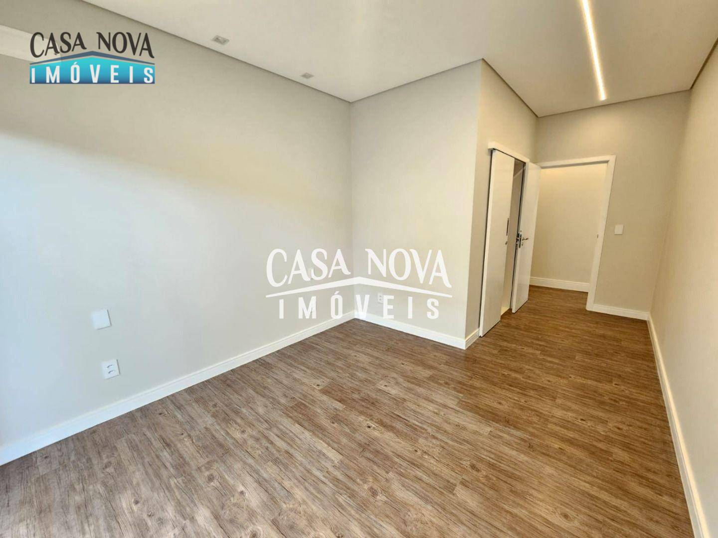 Casa de Condomínio à venda e aluguel com 4 quartos, 375m² - Foto 18