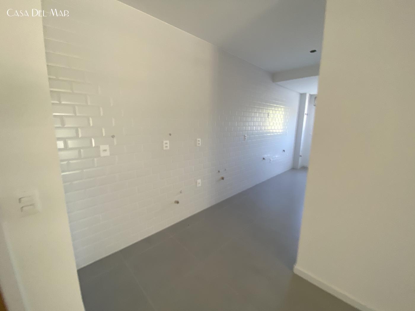 Apartamento à venda com 2 quartos, 72m² - Foto 13