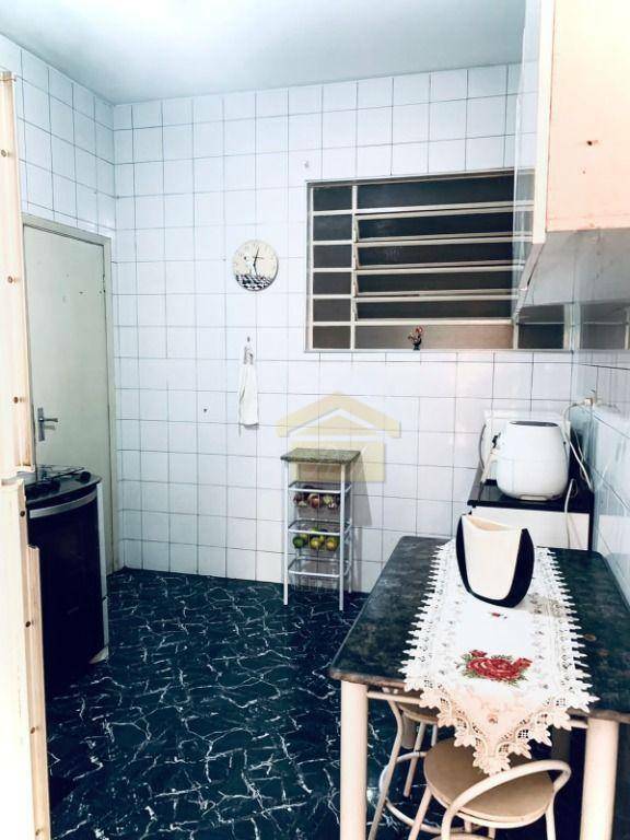 Apartamento à venda com 3 quartos, 96m² - Foto 8