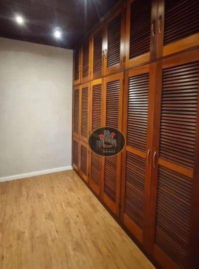 Casa de Condomínio à venda com 5 quartos, 550m² - Foto 32