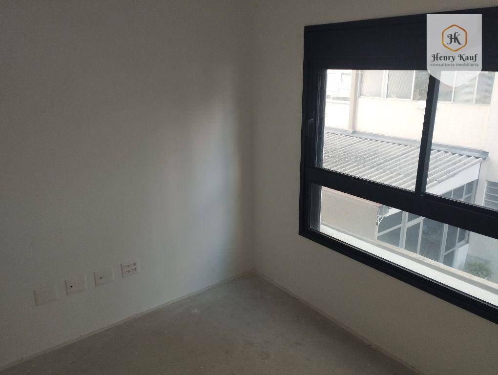 Apartamento à venda com 3 quartos, 209m² - Foto 41