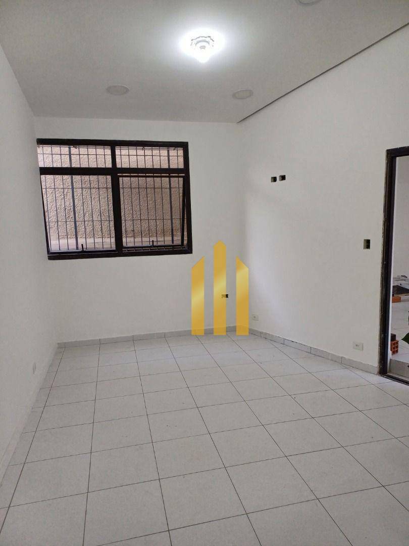 Casa para alugar com 3 quartos, 120m² - Foto 15