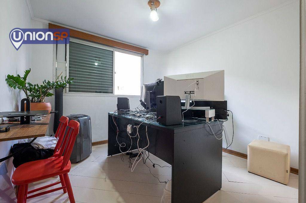 Apartamento à venda com 3 quartos, 142m² - Foto 6