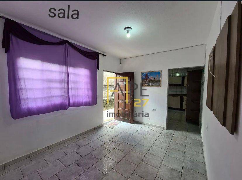 Casa para alugar com 2 quartos, 150m² - Foto 8