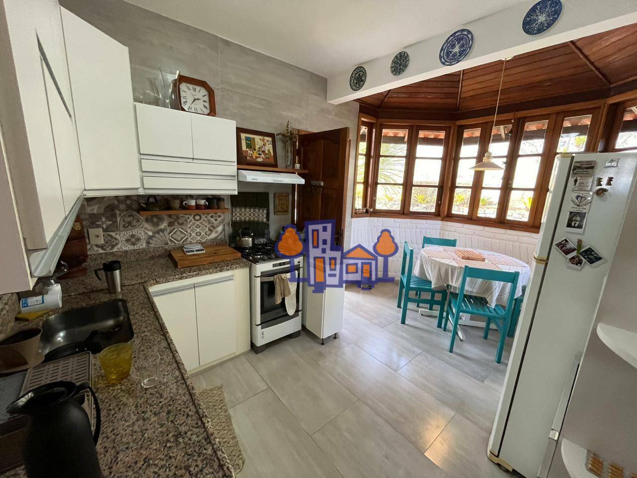 Casa à venda com 4 quartos, 229m² - Foto 20