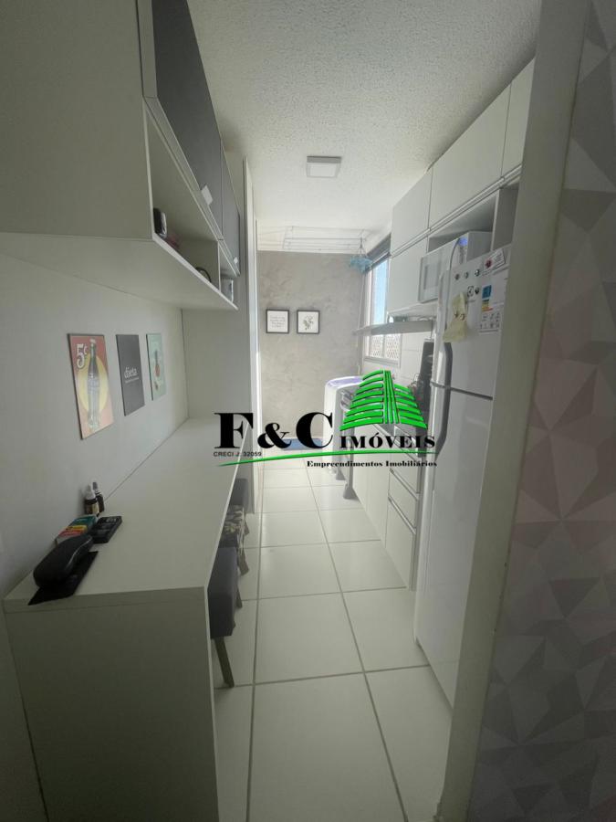Apartamento à venda com 2 quartos, 43m² - Foto 2