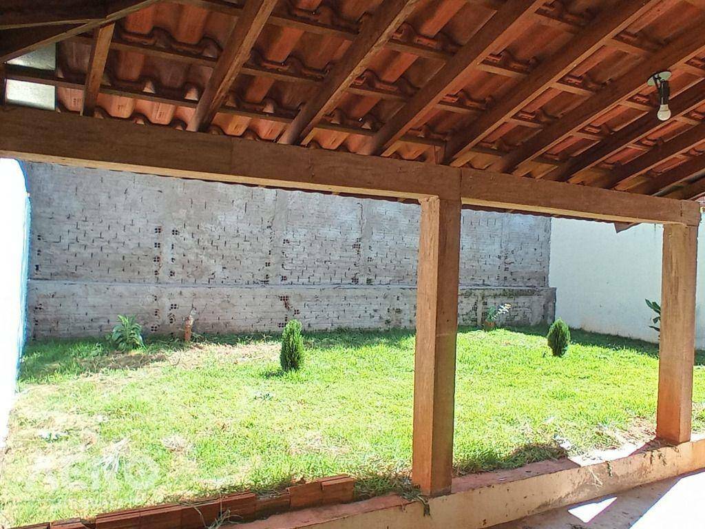 Casa à venda com 2 quartos, 90m² - Foto 7