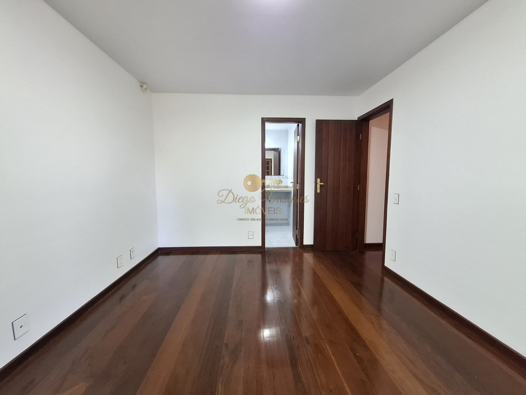 Casa de Condomínio à venda com 6 quartos, 3850m² - Foto 22