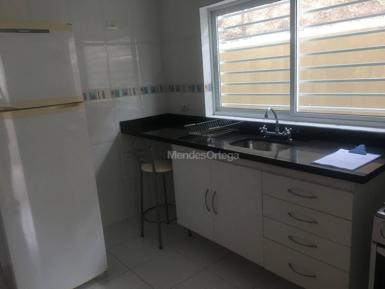 Casa para alugar com 3 quartos, 110m² - Foto 14