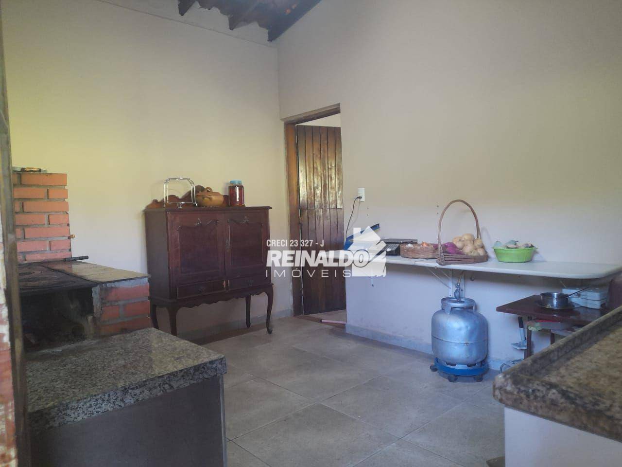 Sítio à venda com 3 quartos, 270m² - Foto 14