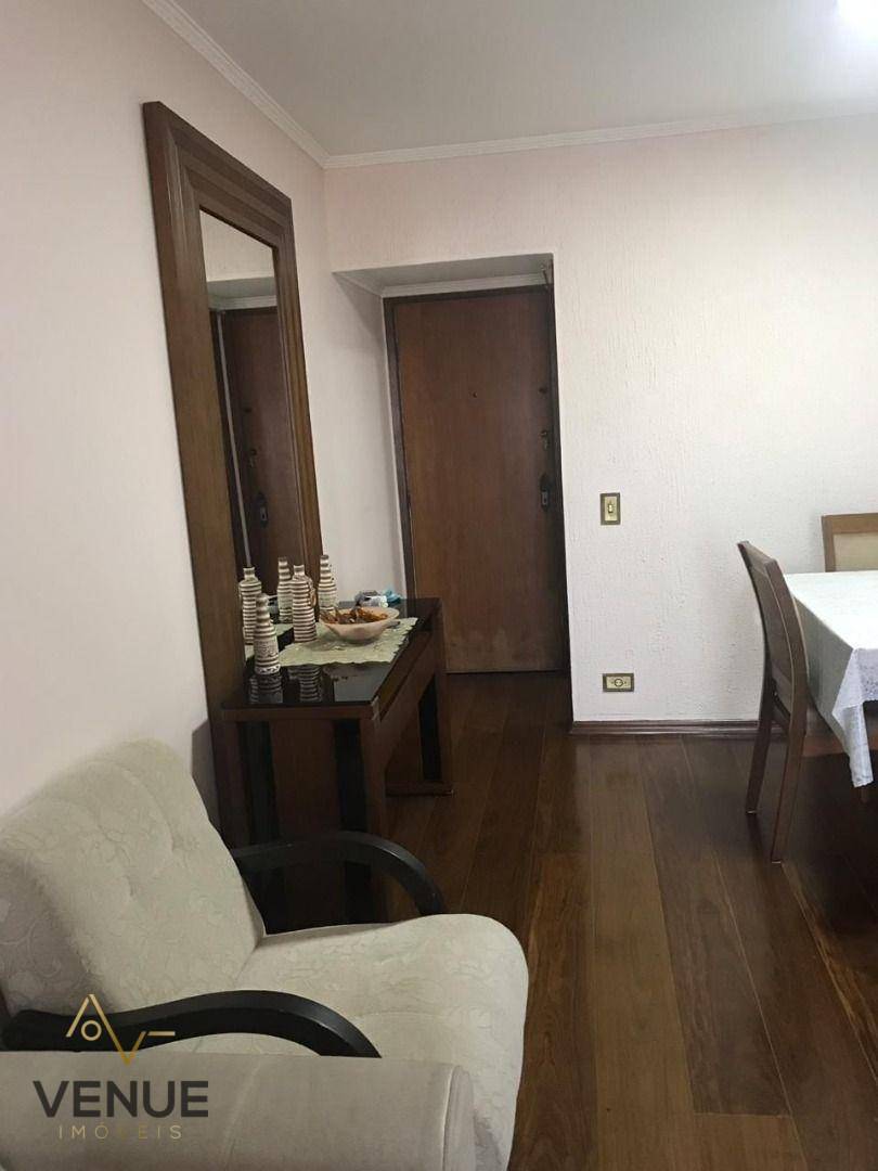 Apartamento à venda com 3 quartos, 75m² - Foto 4