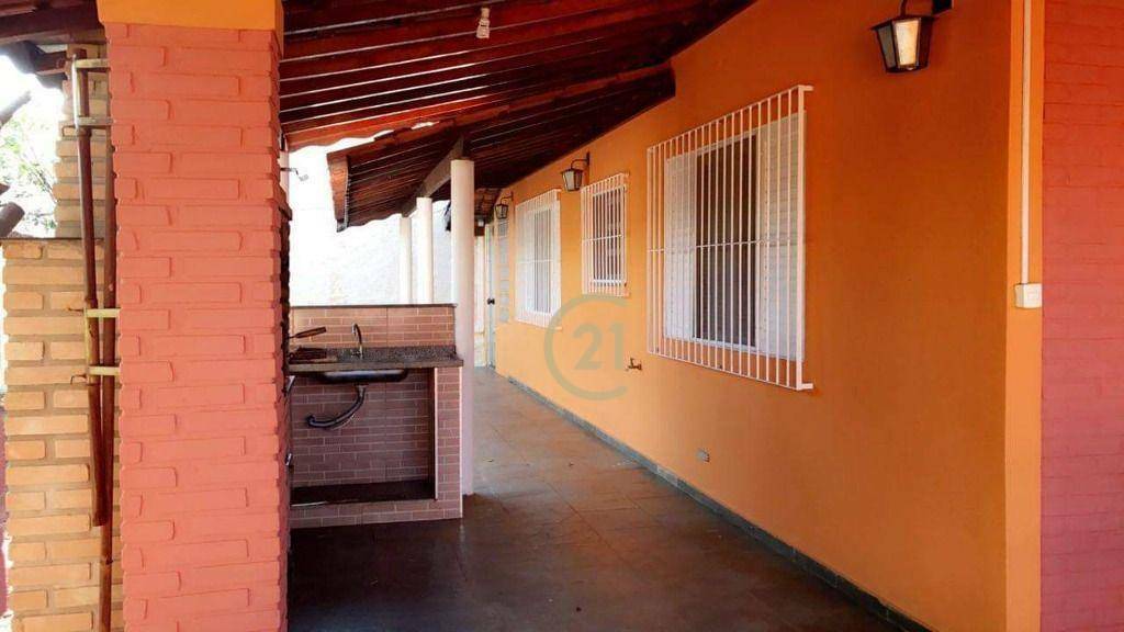 Casa à venda com 3 quartos, 200m² - Foto 14