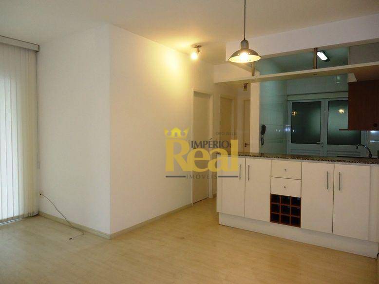 Apartamento para alugar com 2 quartos, 67m² - Foto 8