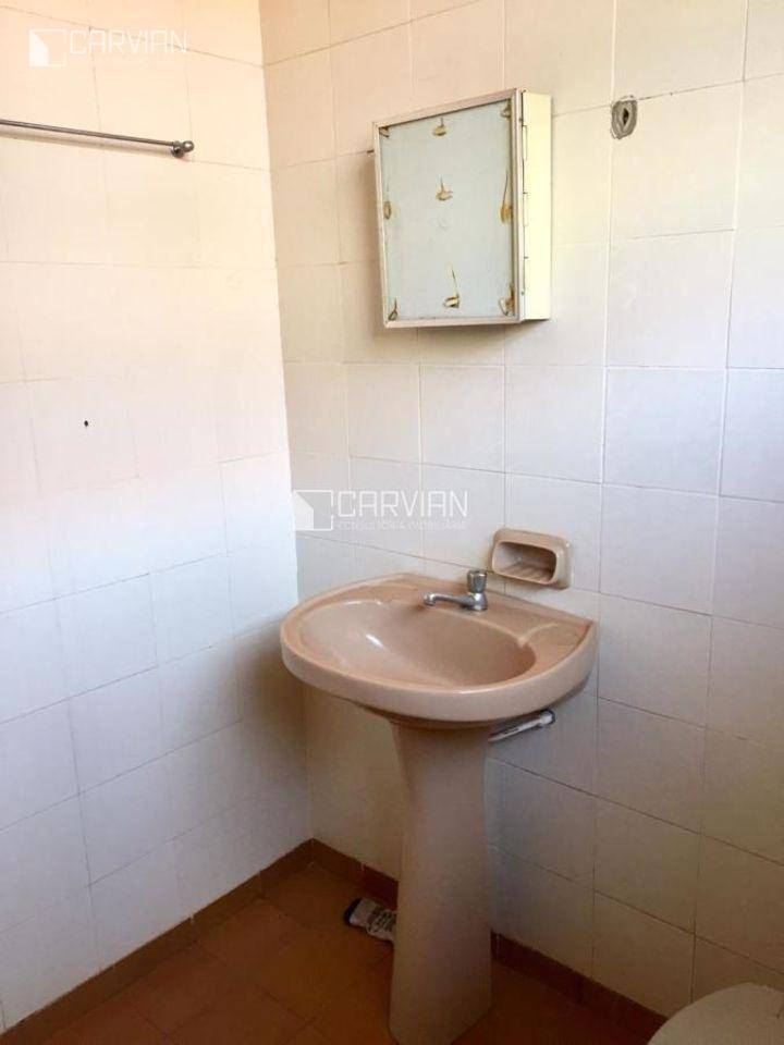 Casa à venda com 2 quartos, 70m² - Foto 11