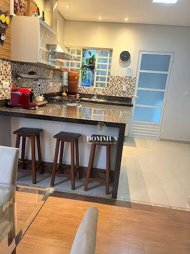 Casa à venda com 3 quartos, 104m² - Foto 9
