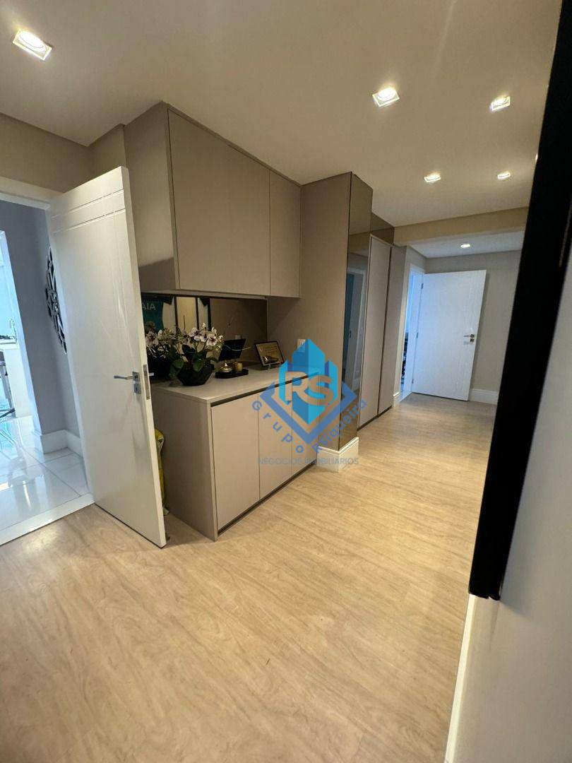 Apartamento à venda com 3 quartos, 240m² - Foto 14