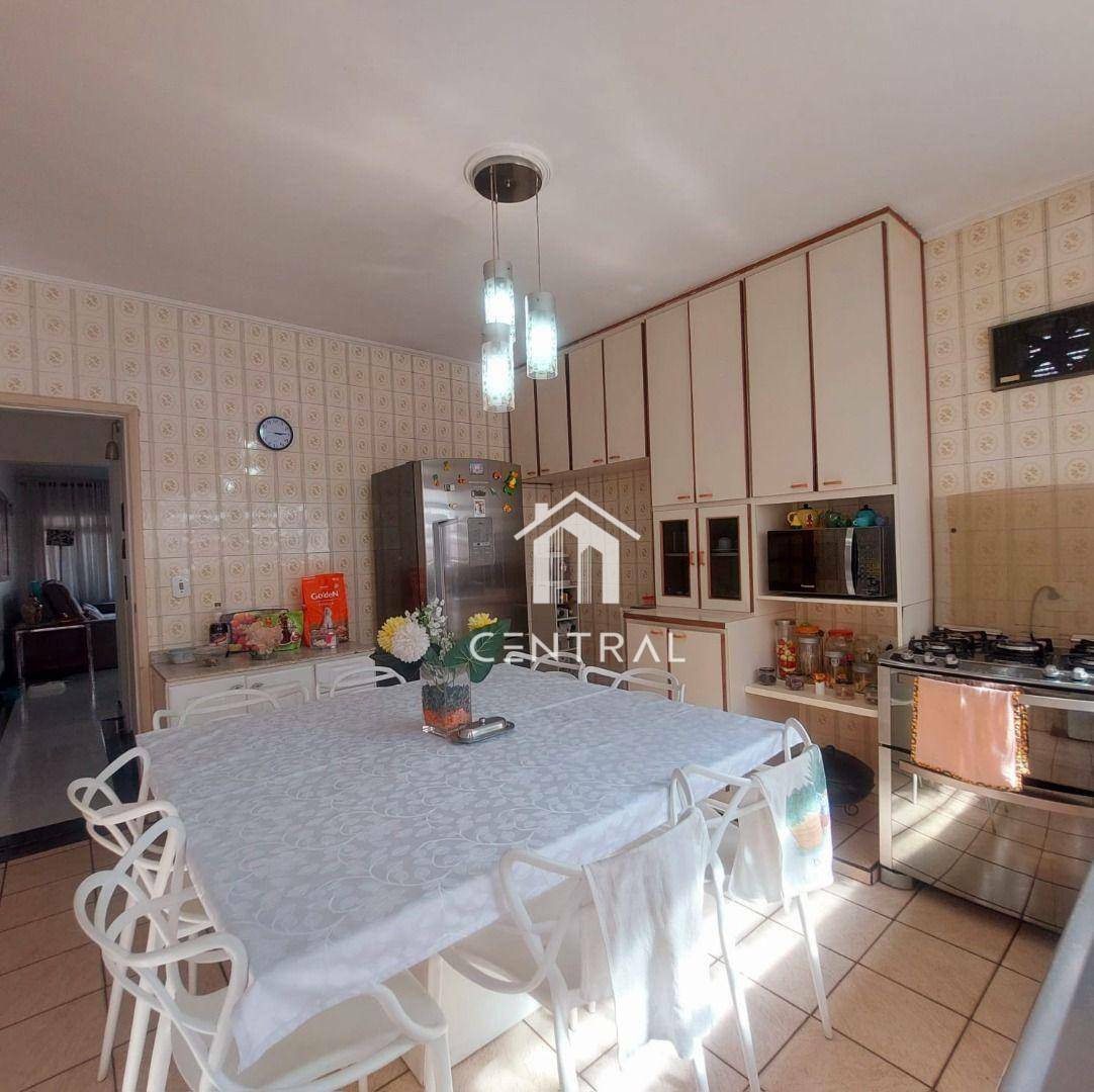 Sobrado à venda com 3 quartos, 150m² - Foto 13