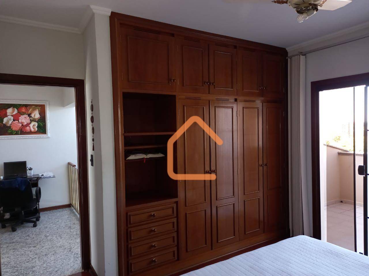 Casa à venda com 3 quartos, 251m² - Foto 31