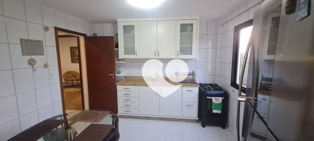 Cobertura à venda com 3 quartos, 350m² - Foto 16