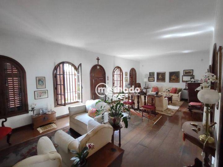 Casa à venda com 4 quartos, 300m² - Foto 1