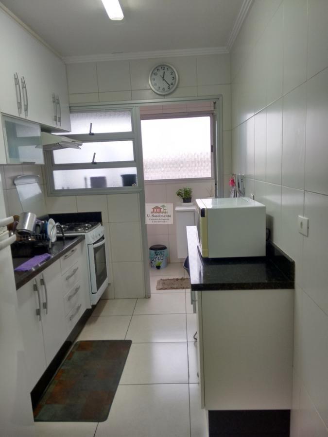 Apartamento à venda com 2 quartos, 58m² - Foto 1