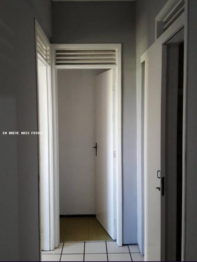 Apartamento à venda com 2 quartos, 63m² - Foto 7