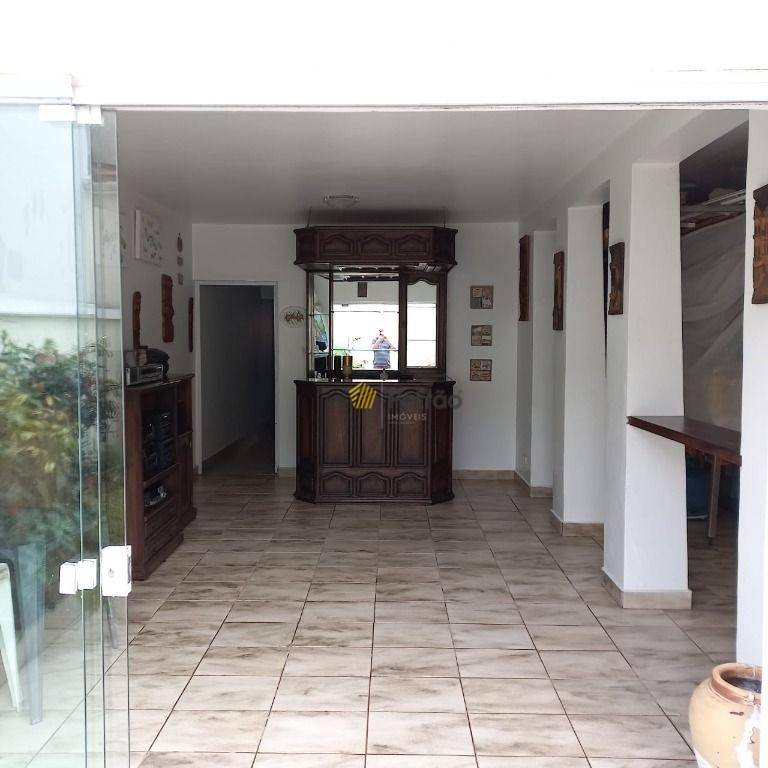 Casa à venda com 3 quartos, 270m² - Foto 28