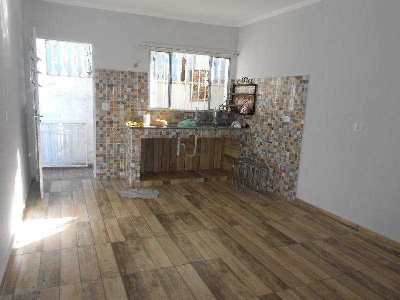 Casa à venda com 2 quartos, 146m² - Foto 1