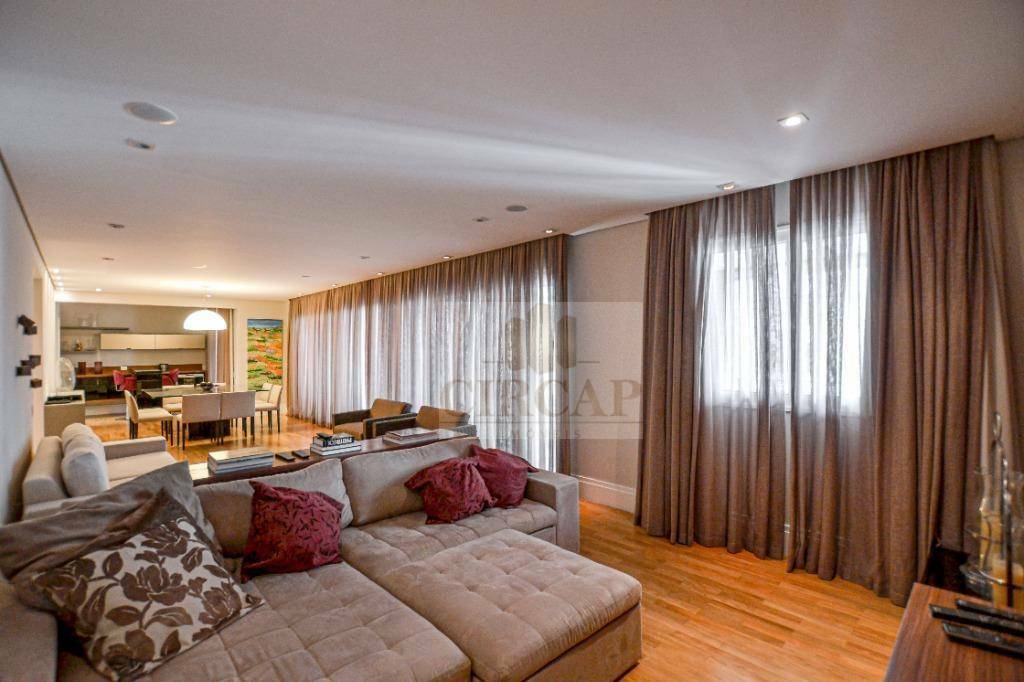 Apartamento à venda com 3 quartos, 223m² - Foto 3